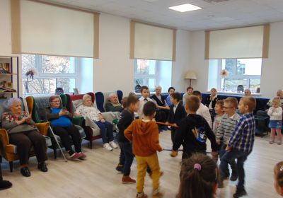 Występy Przedszkolaków z okazji Dnia Babci i Dziadka 